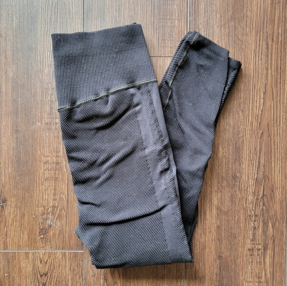 FP Movement Free Throw Leggings Size Medium